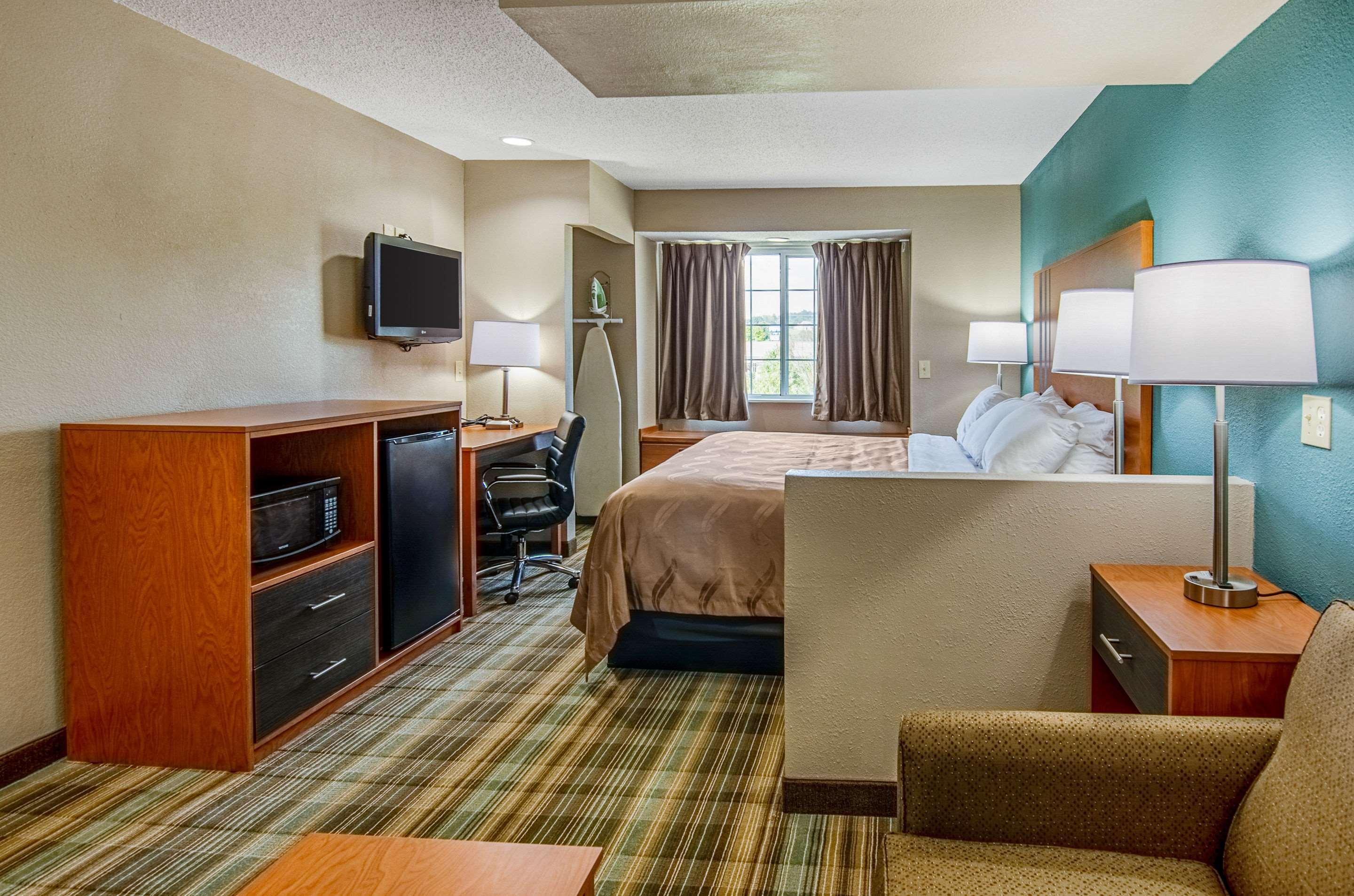 Quality Inn & Suites I-81 Exit 7 Bristol Luaran gambar