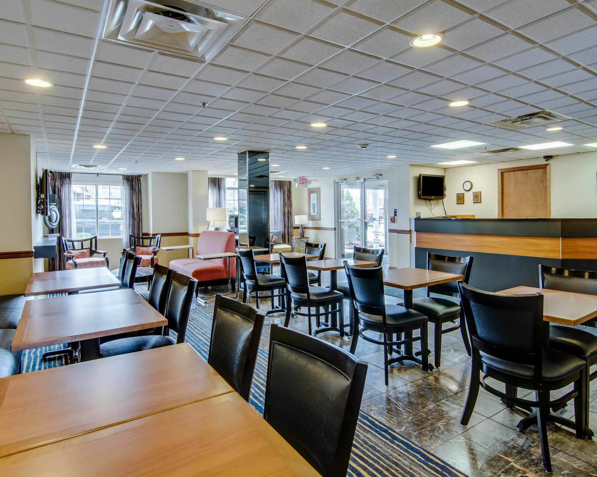 Quality Inn & Suites I-81 Exit 7 Bristol Luaran gambar