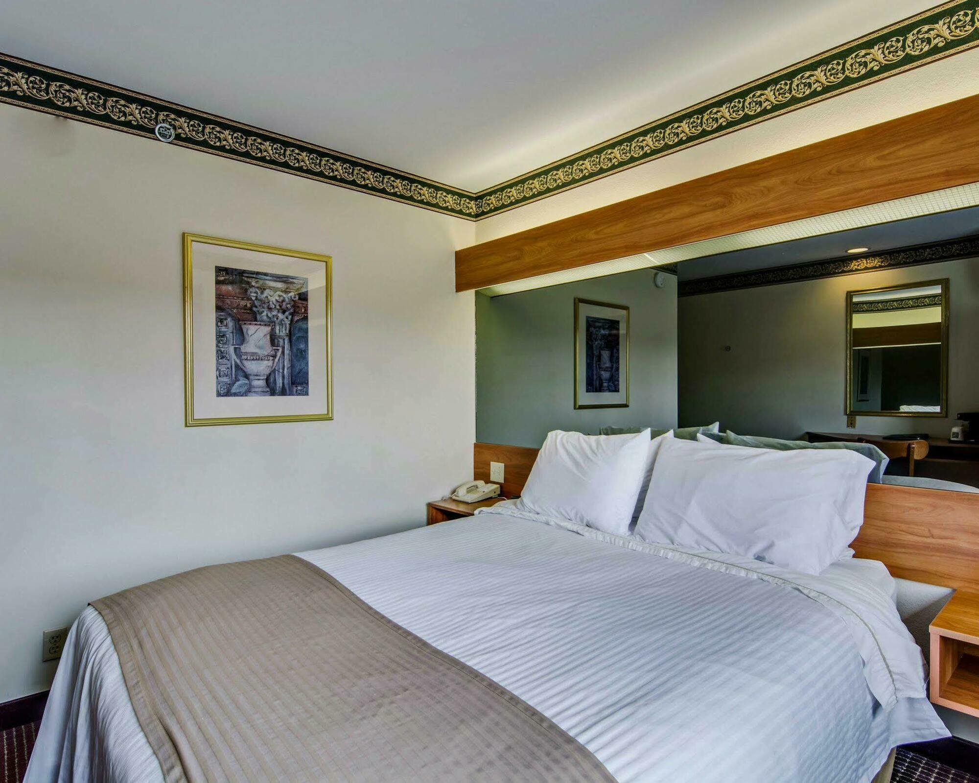 Quality Inn & Suites I-81 Exit 7 Bristol Luaran gambar